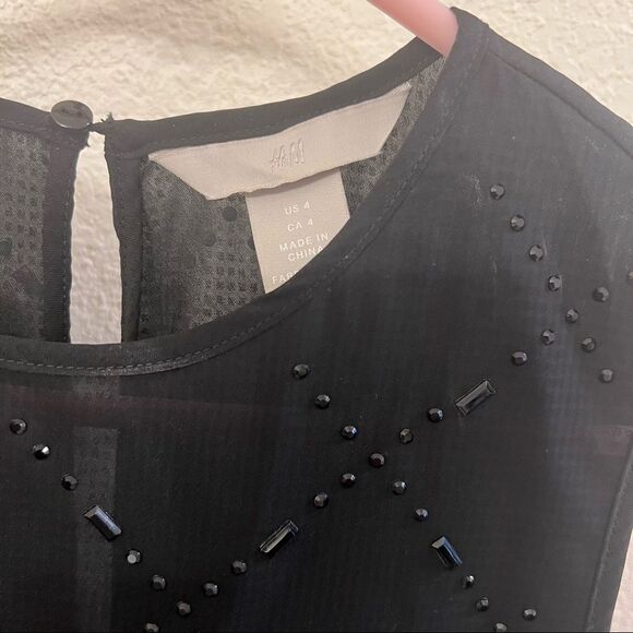 H&M Black Embellish Sleeveless Top Size 4 - Picture 2 of 5